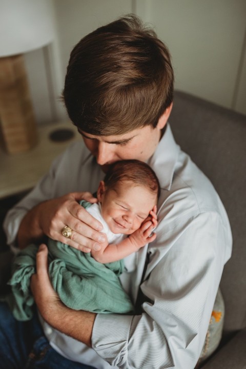 newborn photographer in college station texas
