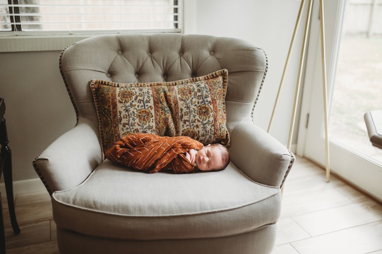 newborn photographer in college station texas